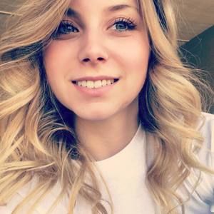 Meet your Posher, Elaine